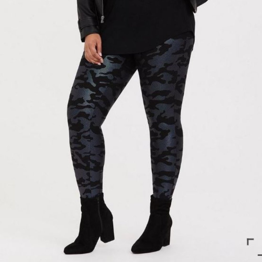 Torrid legging metallic camo black dark grey.